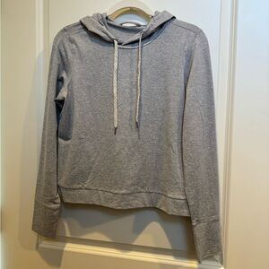 Vuori Essential Hoodie - Pale Heather Gray - Size Small
